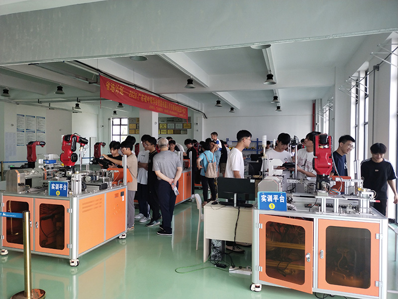 1760669208711644.jpg 5.jpg