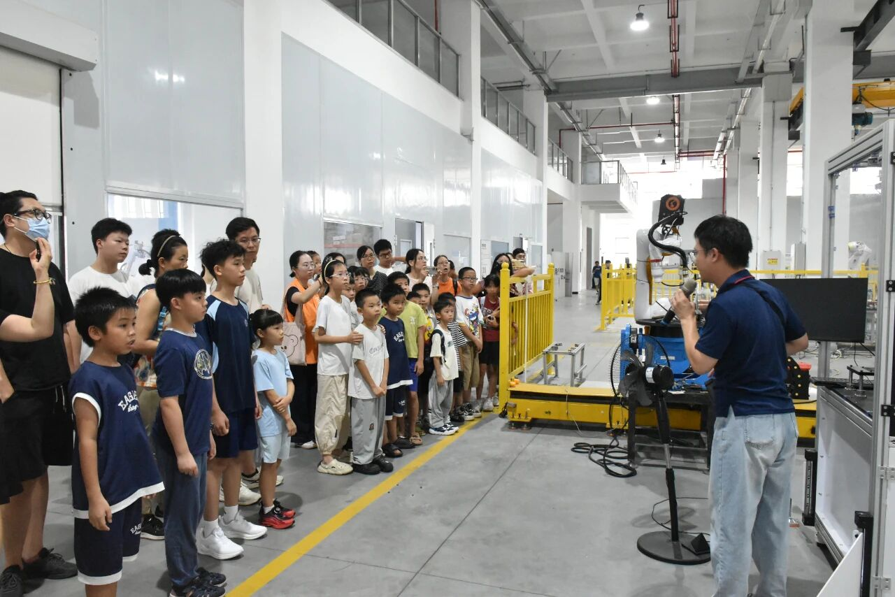 1760684061791907.png 1760684061791907.png