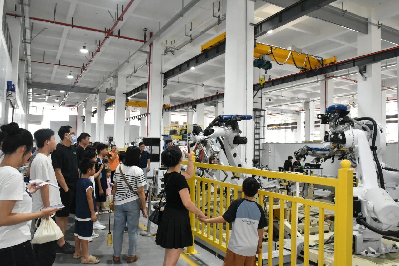 1760684146779921.jpg 1760684146779921.jpg