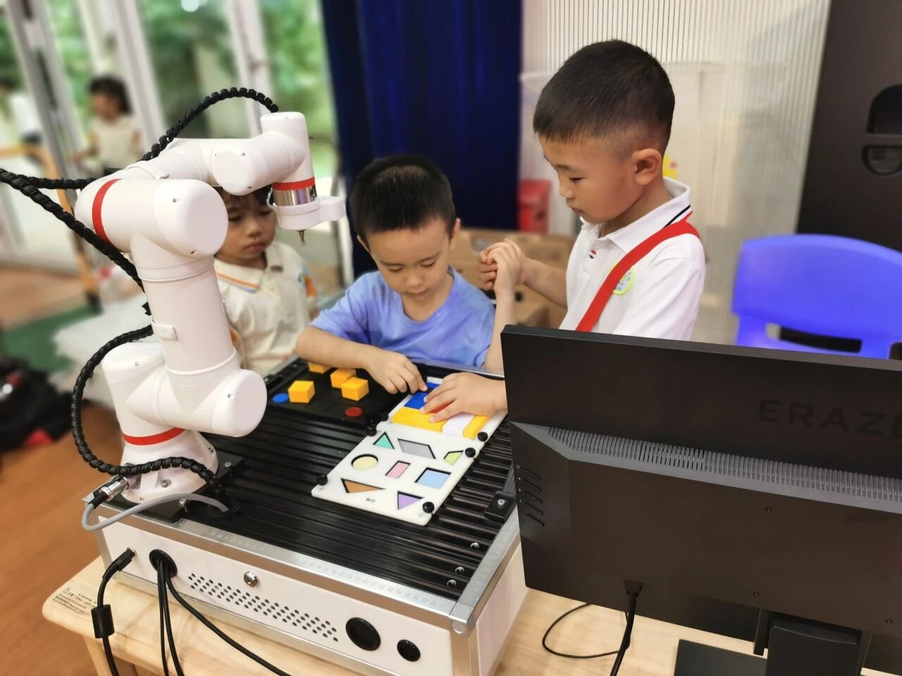 1760951746348738.jpg 1760951746348738.jpg