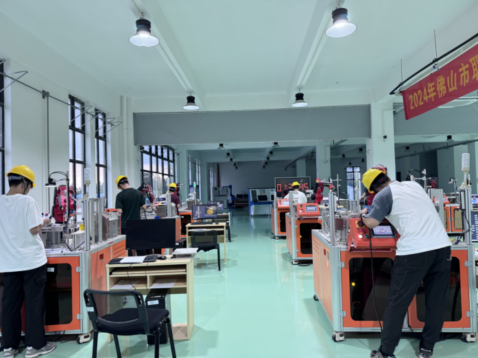 1760952353978332.png 1760952353978332.png